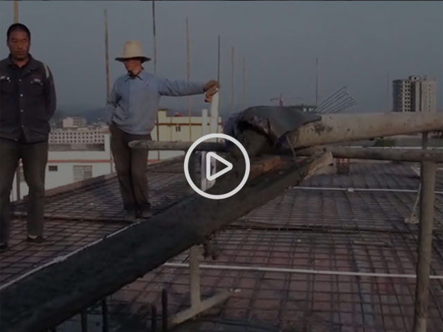 山東力源機(jī)械，車載式攪拌拖泵一體機(jī)現(xiàn)場(chǎng)施工視頻